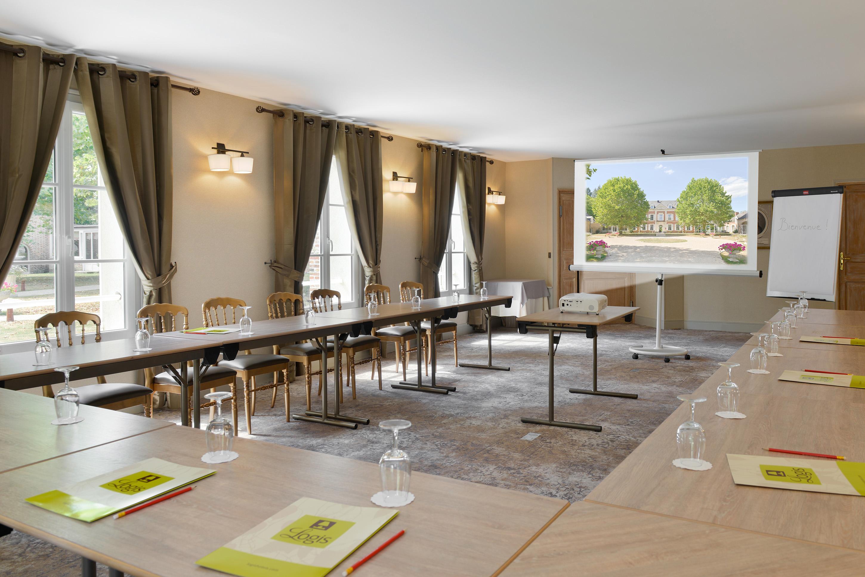 Logis Domaine De Valaudran Hotell Salbris Exteriör bild