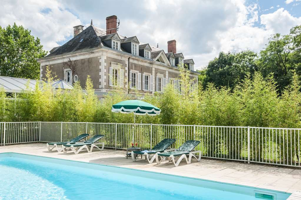 Logis Domaine De Valaudran Hotell Salbris Bekvämligheter bild