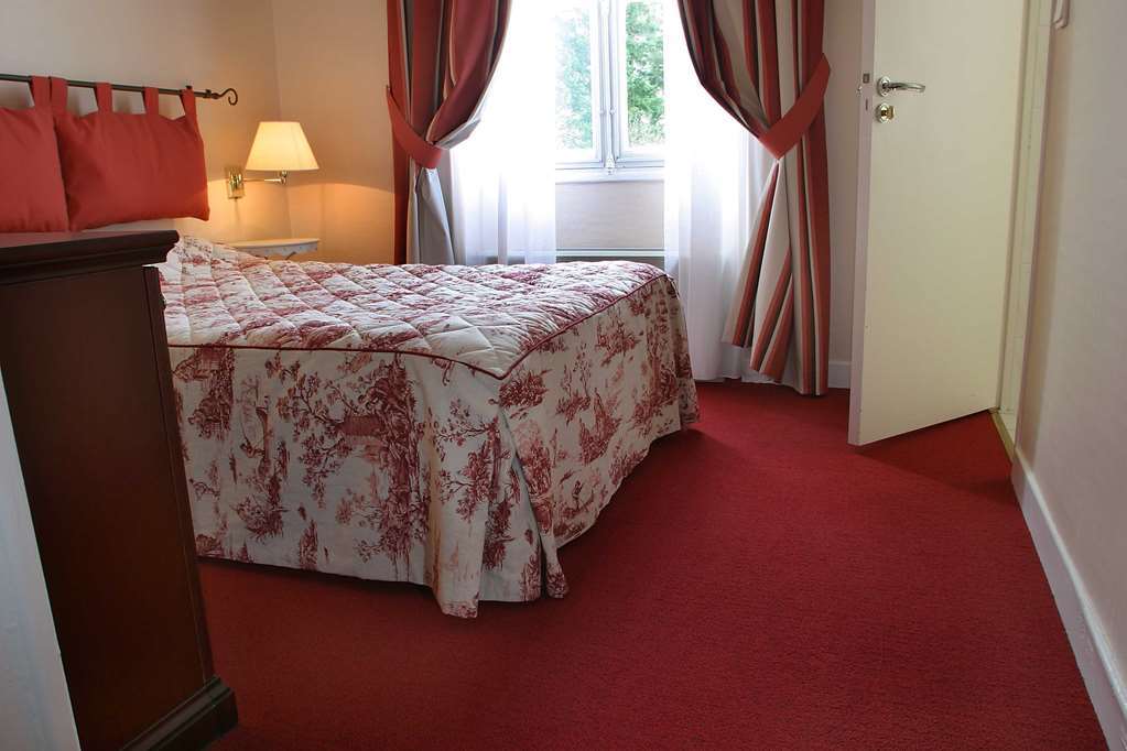 Logis Domaine De Valaudran Hotell Salbris Rum bild