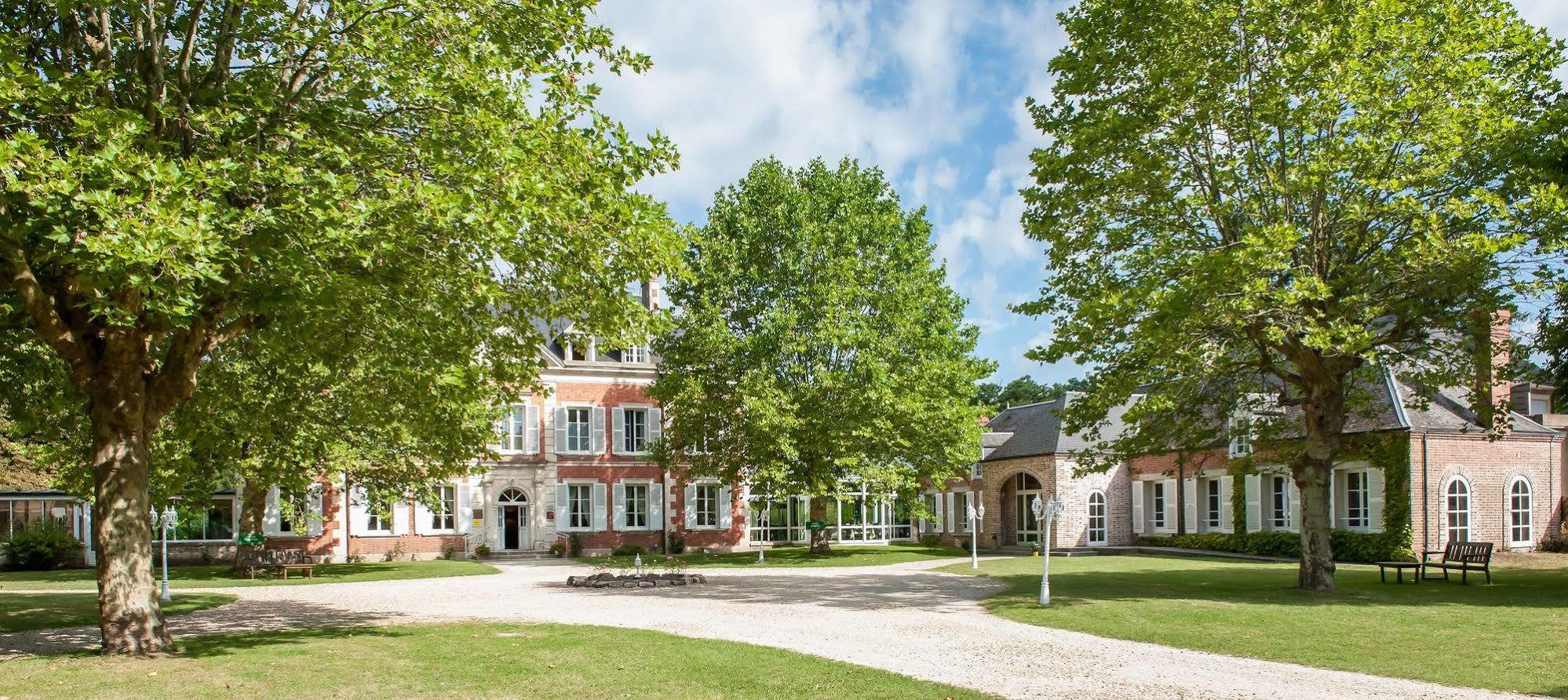 Logis Domaine De Valaudran Hotell Salbris Exteriör bild