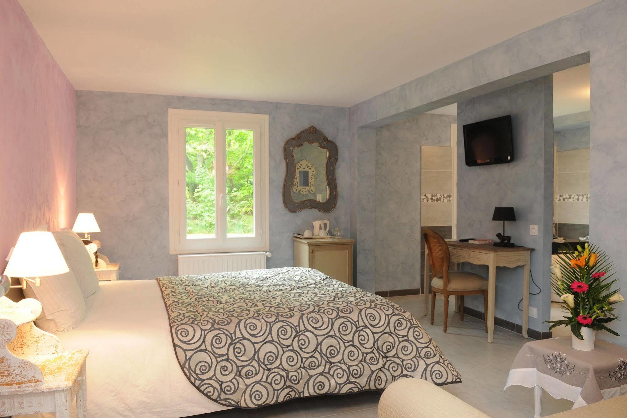 Logis Domaine De Valaudran Hotell Salbris Exteriör bild